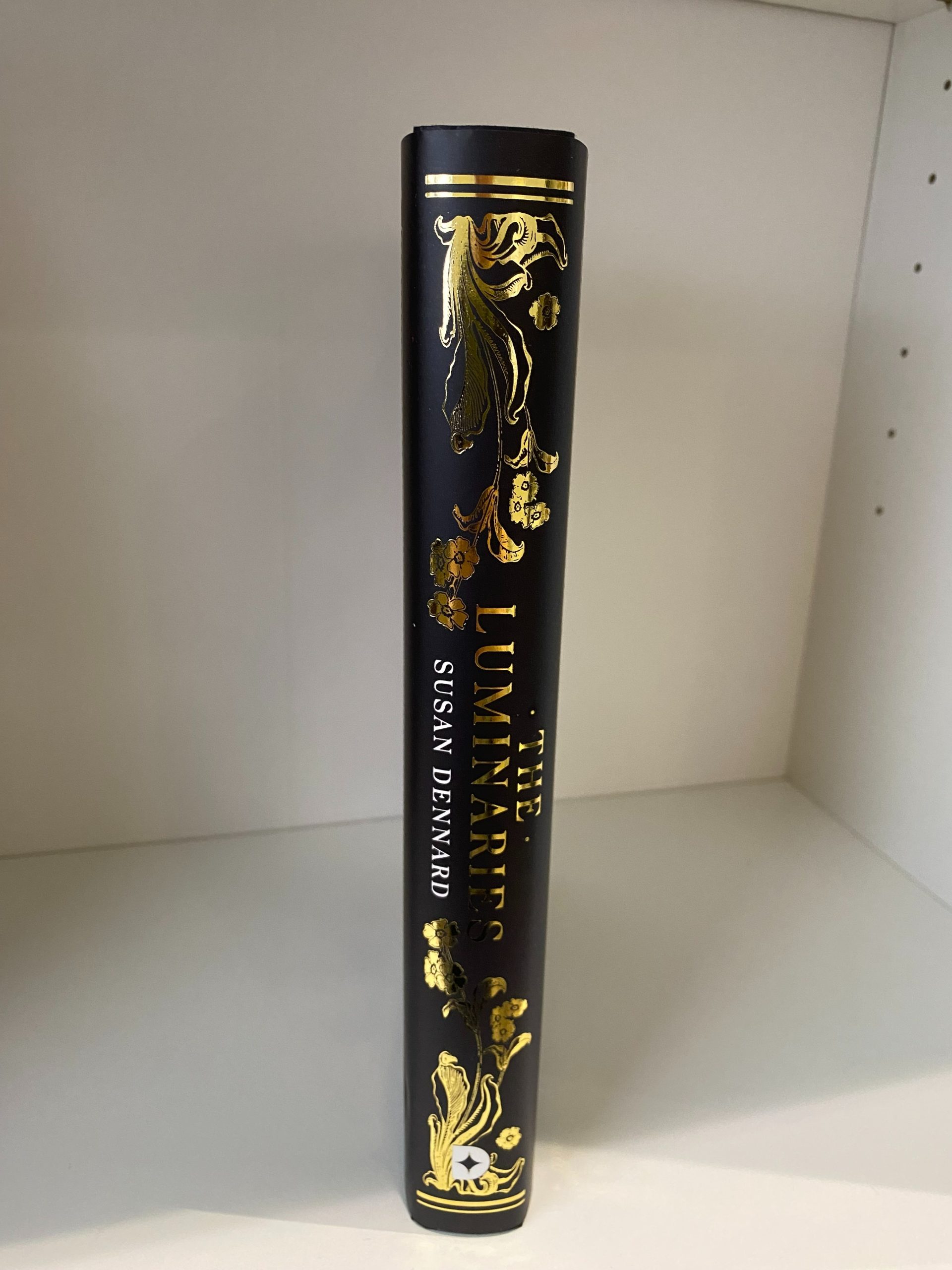 Illumicrate edition of The Luminaries by Susan Dennard