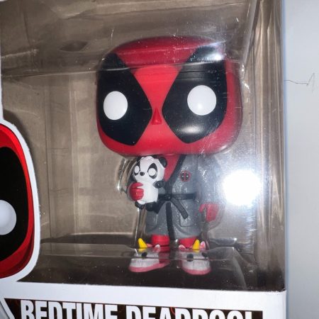 Funko Pop! Marvel | Bedtime Deadpool | Vinyl Figure | No. 327