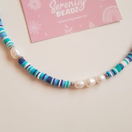 Pearl blue necklace