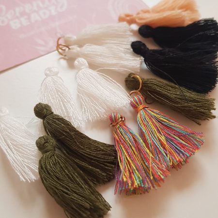 Mini tassles mix