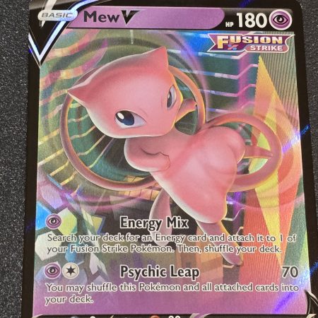 Mew V 113/264  Fusion Strike Holo 2021