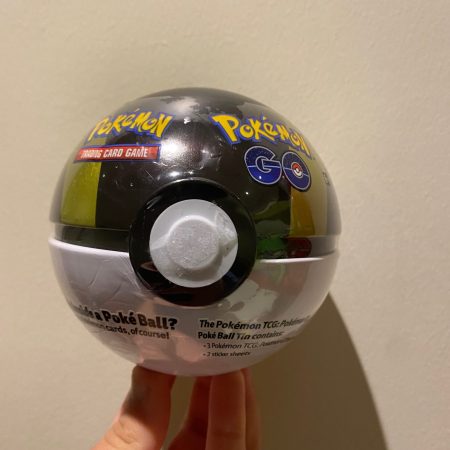 Pokemon tcg Ultra ball tin