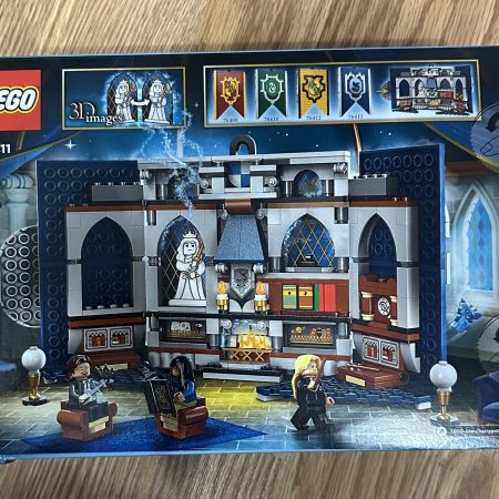 Ravenclaw house banner lego 76411