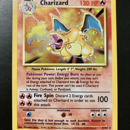 Pokémon TCG Charizard 4/102 Base Set Unlimited Holo Foil Rare