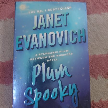 Plum Spooky by Janet Evanovich