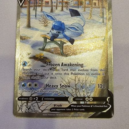 see the pics - Evolving Skies Glaceon V 175/203 Alt Art - please see the pics