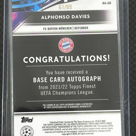 2021-22 Topps Finest Alphonso Davies Green Auto /99 Champions League