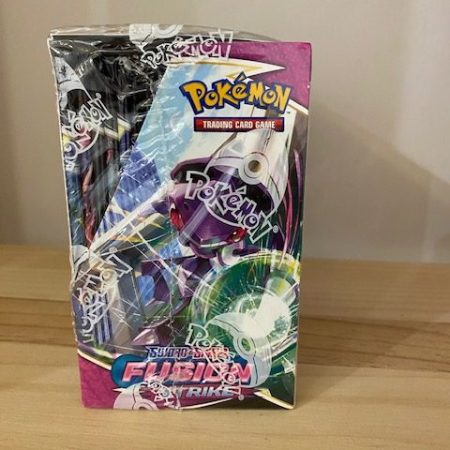 Fusion Strike Booster Box - SWSH08: Fusion Strike