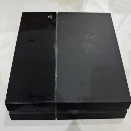 Playstation 4 500 GB used