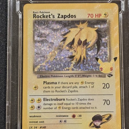 Rocket's zapdos #145 2021⭐️