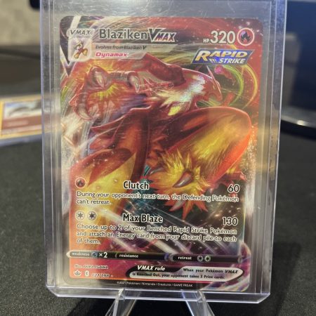 Blaziken Vmax