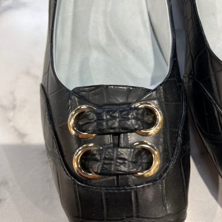 Crocodile leather shoe