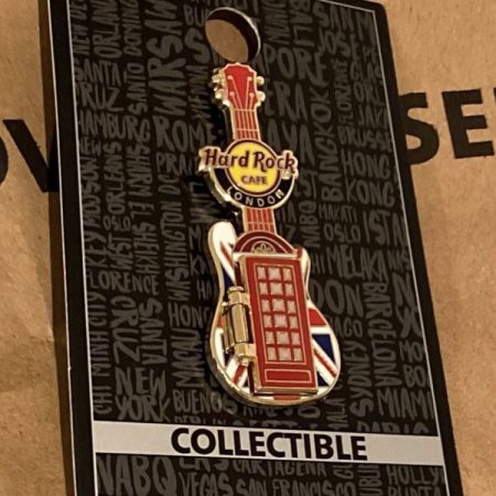 Hard Rock Cafe London - phone booth Guitar pin