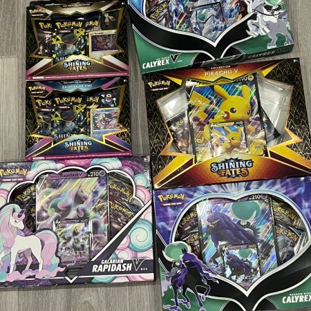 Pokémon Collectible Bundle