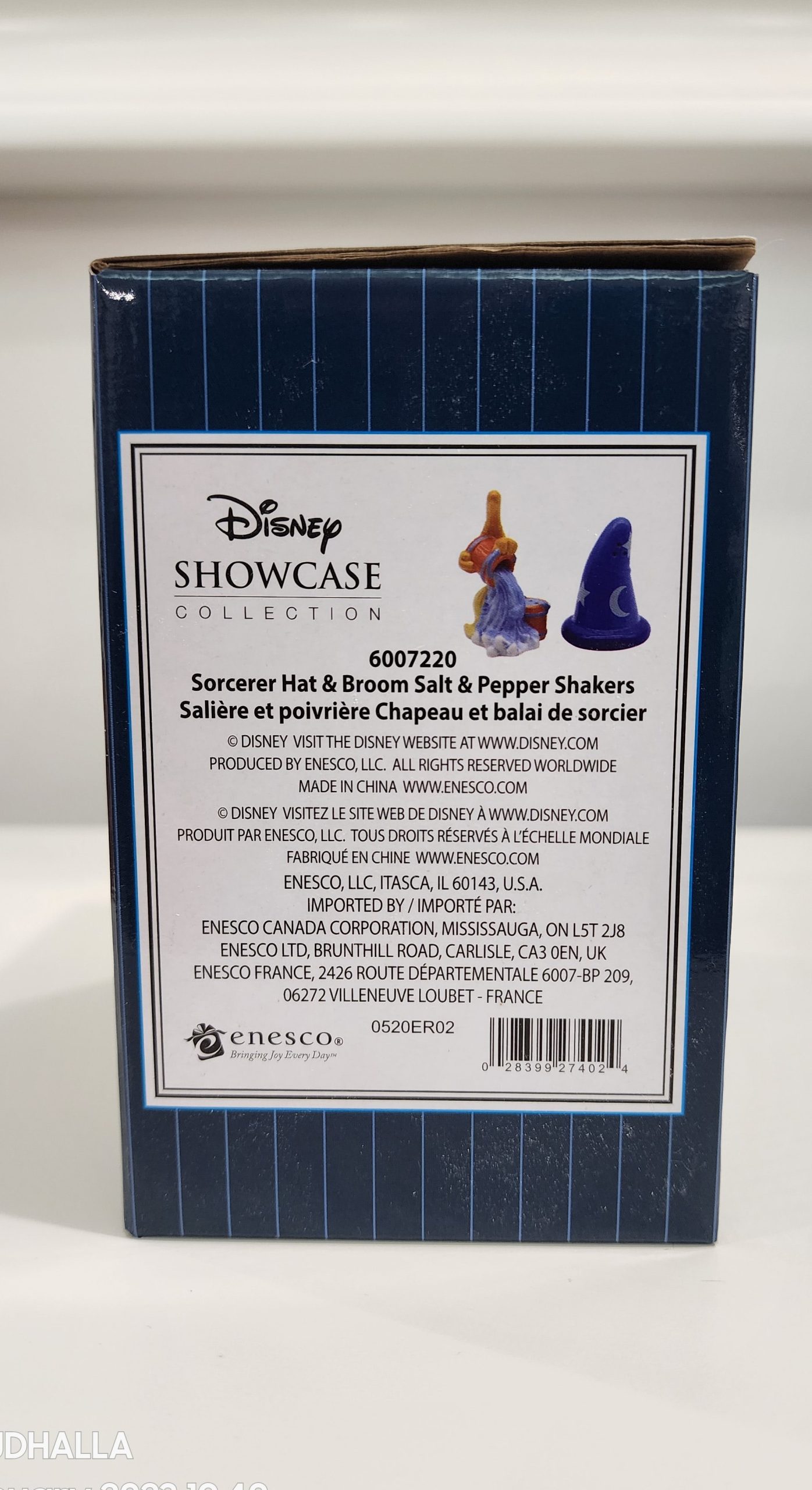 Disney ceramics sorcerer hat and broom salt & pepper shaker