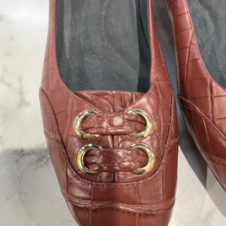 Crocodile leather shoe