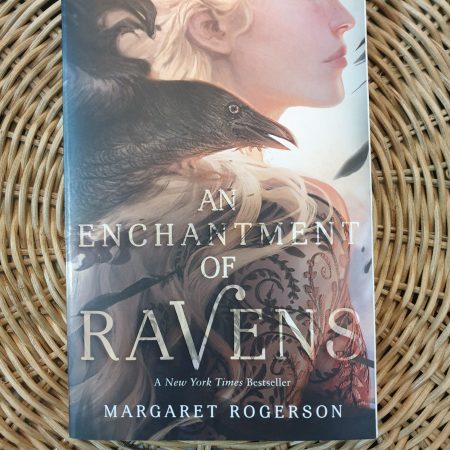 An Enchantment of Ravens by Margaret Rogerson (Paperback)