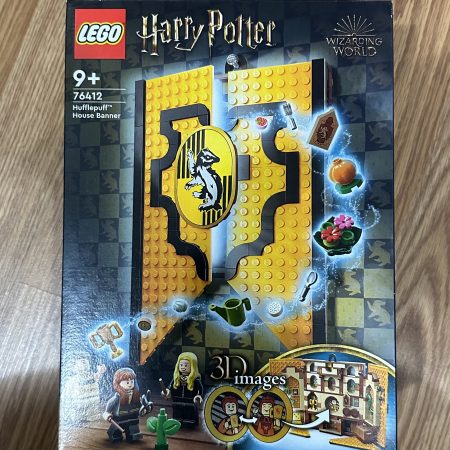 Hufflepuff house banner lego 76412