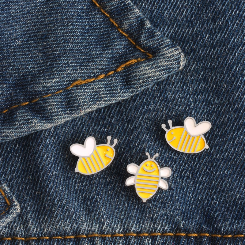 Enamel cute honeybee