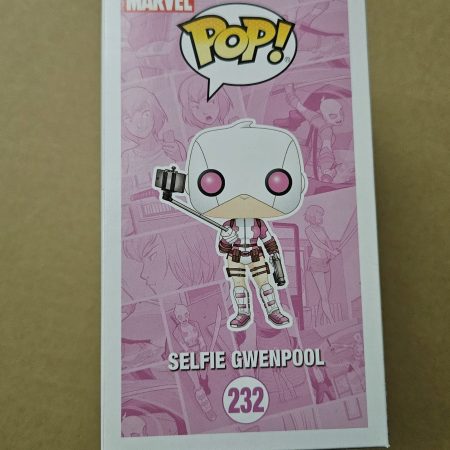 Selfie gwenpool