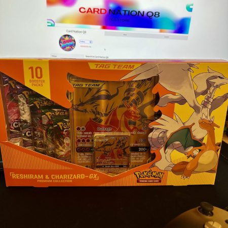 Pokémon TCG: Reshiram & Charizard GX Premium Collection (Evolving Skies packs)