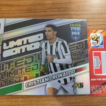 Cristiano Ronaldo Limited Edition Juventus ( Large card )